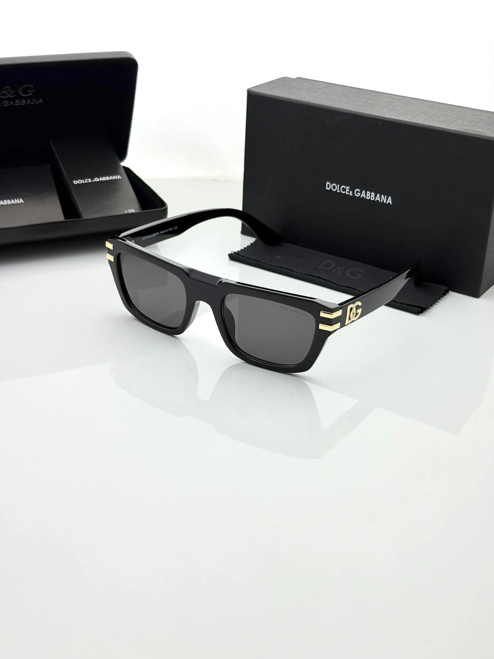 DOLCE & GABBANA 4496 BLACK - Sunglasses